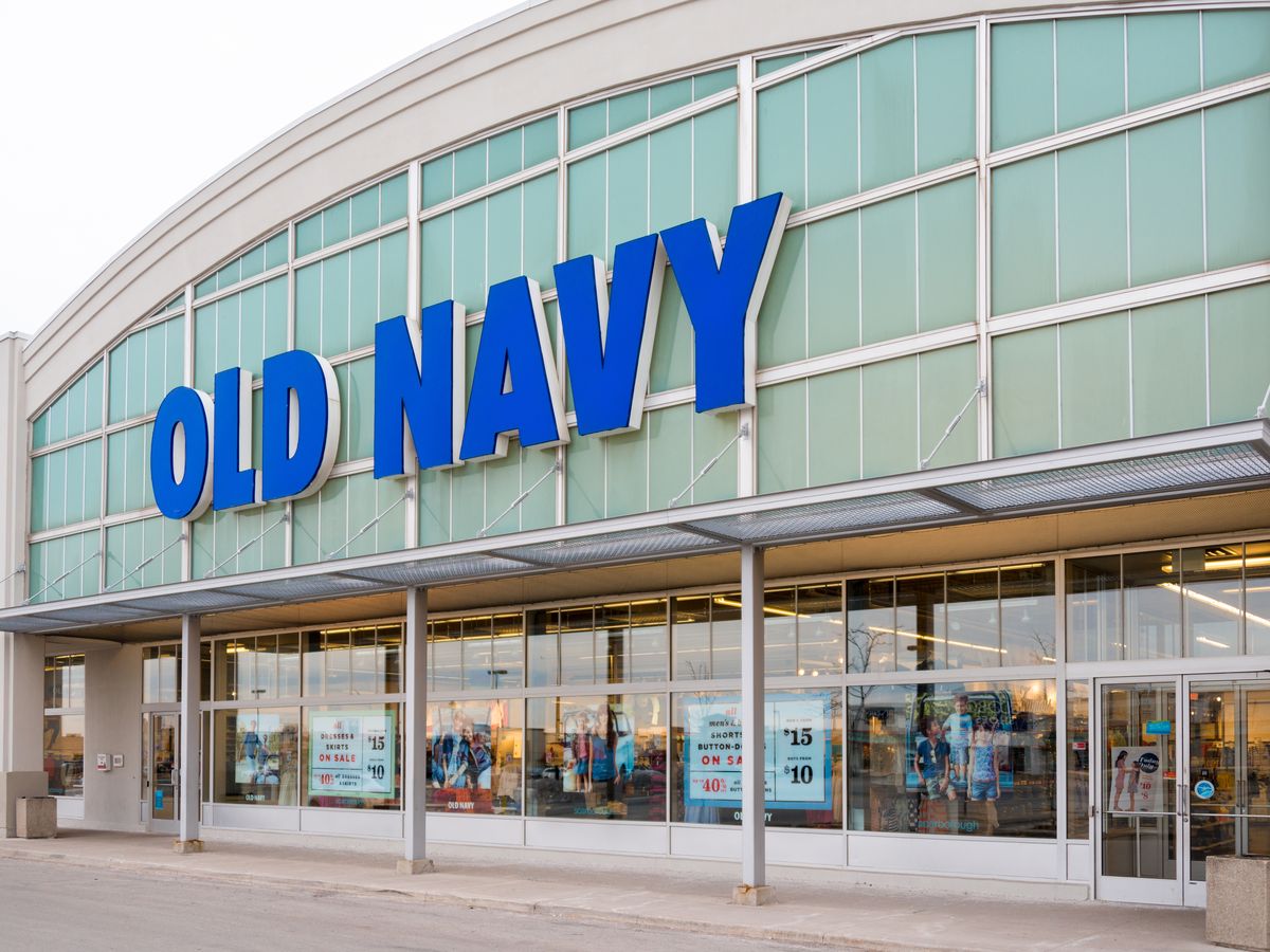  Old Navy  Hits Deepest Sales Slump in 4 Years Total Retail